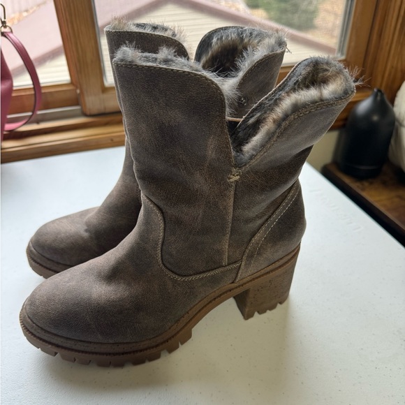 Very G Womens booties - Picture 1 of 7